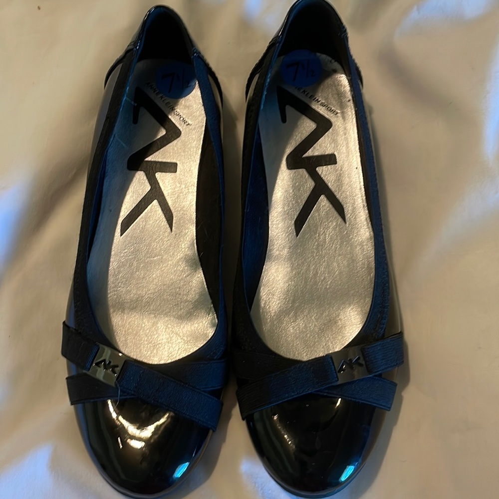 Anne Klein flats shoes